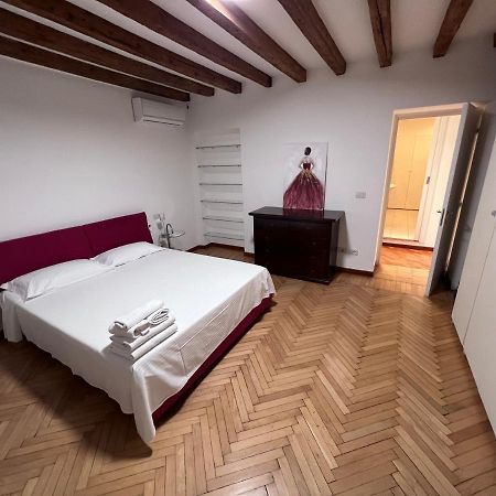 Magnifico Appartamento Ristrutturato Milano Ngoại thất bức ảnh